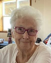 Kay Capps's Instagram, Twitter & Facebook