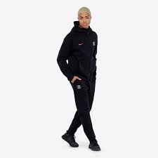 Finde deinen günstigen anzug im about you sale. Nike Paris Saint Germain 2018 19 Nsw Authentic Tech Fleece Hose Schwarz Hyper Pink Herren Fanbekleidung Hose