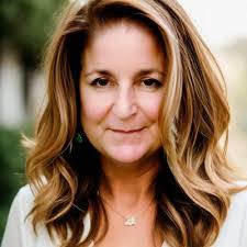 Suzanne Templeton's Instagram, Twitter & Facebook