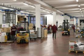 Ferramenta bresciana è un'azienda con sede a brescia che si occupa della distribuzione di prodotti ferramenta, utensili e bulloneria. Viglietta Guido La Storia Ferramenta Ingrosso