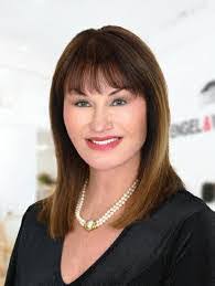 Paulette Cook's Instagram, Twitter & Facebook