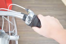 ギアってどうやって変えるの？～今更聞けない変速の方法～ | ライトウェイバイクブランドサイト