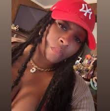 Happy 29th Birthday to my baby, my Corione, my B.J. and the oldest of the  camp...Daddy loves you and I've always been a good card & flower picker🤣🤣