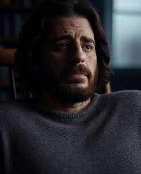 I'm confused who's the right person 😞🙏