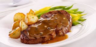 Steacks Sauce Au Poivre Haricots Verts Et Pommes De Terre Sautees Facile Decouvrez Les Recettes De Cuisine Actuelle