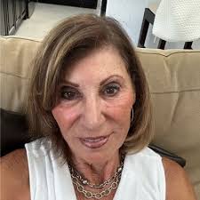 Half Hollow Hills Appoints Milton Strong as Assistant Superintendent and  Allison Beyersdorf as West Hollow Principal