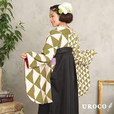 http mhc s jp 卒業式の髪型 ヘアメイク 髪飾り byモダン袴コレクション ヘアピンを上手く使ってボブもアレンジ モダン 袴 髪型 ヘアスタイル 伝統的な服 卒業式 袴 卒業 袴