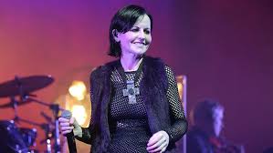 Dolores O Riordan Singer And Songwriter Of The Cranberries Dies At 46 Variety Dolores O Riordan Cranberries Lead Singer Lead Singer