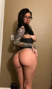 TW Pornstars - 🦇Lily Lane 🦇 Self Booking. Twitter. ✨ Heres my butt and  some side boob ✨ Find more on. 3:50 PM - 25 May 2021