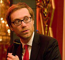 Take a creative chance and cast experienced, 7 feet tall actor, to make your script alive and help your film production, tv show or commercial break through the clutter. Stephen Merchant Wikipedia