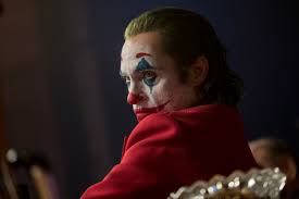 Applicazione non ufficiale per seguire il blog di beppe grillo comodamente con il proprio smartphone. Joker Un Levriero A Fine Corsa Nel Rogo Del Neoliberismo Oscar A Joaquin Phoenix Bookciakmagazine