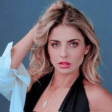 Sara Portillo's Instagram, Twitter & Facebook