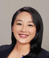 Jenny Vang's Instagram, Twitter & Facebook