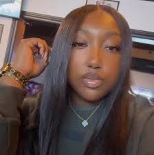 Who can play as a female middle for a shorties tournament