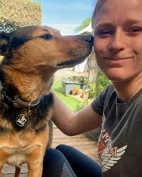 Deanna Henderson's Instagram, Twitter & Facebook