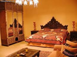غرفة نوم في منزل قديم من بيوت دمشق العمارة الجوانية islamic interior design islamic interior islamic decor