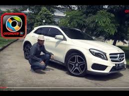 The design, opulent interior styling and materials will likely attract shoppers to this model. Mercedes Benz Gla 200 Sport 2016 Test Drive Suv Atau Hatchback Youtube