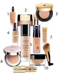 Il corrige instantanément les rougeurs et floute les pores grâce à sa couvrance totale offrant une peau naturellement radieuse. Le Fond De Teint Parfait Pour Une Peau Ideale