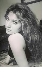 Emanuela Costea (@CosteaEmanuela)