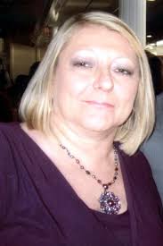 Estelle Perry's Instagram, Twitter & Facebook