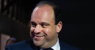 Top Trump Aide Asked For Payments From Those Hoping For White House Jobs:  Reports : r/politics