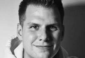 Ramiro Moreno Music & Downloads