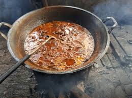 Rendang sapi khas minang menggunakan daging sapi bagian kepala. Resep Rendang Sapi Khas Padang Yang Empuk Dan Praktis