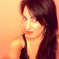 Gail Ritchie's Instagram, Twitter & Facebook