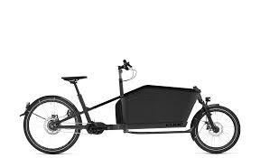 Premium quality made in germany since 1993, when the company was founded in the small and peaceful bavarian city of waldershof, cube has been conquering the entire cycling world and grown to become a major international player. Kxuteda8wa32cm