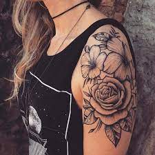 Tattoos look so trendy and cool when they are on the shoulder joint. Female Rose Shoulder Tattoo Novocom Top