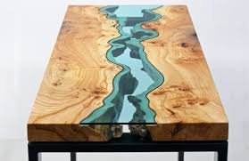 The salon table is made of walnut and has a wonderful art nouveau design, dates back to the time of art nouveau circa 1895. 10 Tables Basses Super Originales Qui Vont Irremediablement Vous Faire Craquer Seloger