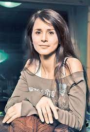 Potrivit click.ro, tatal regretatei artiste … Maddalena S Brother Manole Emotional Revelations Madalina Always Tells Her She S Happy There Romanian Vedete
