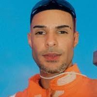 Estevan Maciel's Instagram, Twitter & Facebook