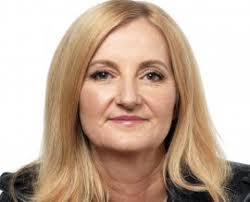 Kerry Ashbrook's Instagram, Twitter & Facebook