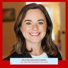 Anna Booth's Instagram, Twitter & Facebook