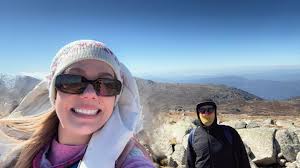 Spending time with my brother in the great outdoors. And what better way to  celebrate our friendship and Earth Day by walking together to Australia's  highest peak 🙌🏼🌎🌱 22.04.2024 📸 ©️@ellenbartels_ #australia #