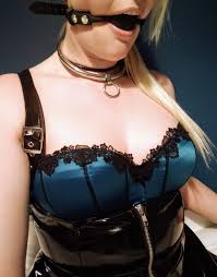 Ring of O collar and a tight ball gag Porn Pic - EPORNER