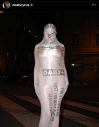 Miley Cyrus sister Dressed like Kanyes wife Bianca Censori : rKUWTKsnark