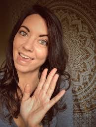 Aimee Goldstein's Instagram, Twitter & Facebook