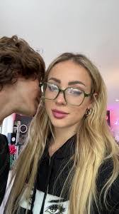 Miranda Johnston's Instagram, Twitter & Facebook