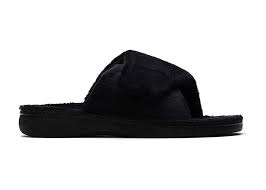 Isotoner ladies popcorn turnover open toe slippers natural. 9 Podiatrist Approved Slippers For Arch Support 2021 Well Good