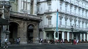 Das gran teatro de la habana, der sitz des nationalen balletts, sowie das capitol sind in. Hotel Inglaterra Habana Cuba Nov 2011 Youtube