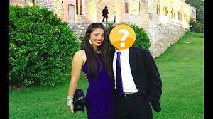 نشرت الفنانة شريهان صورة زوجها رجل الأعمال علاء الخواجة لأول مرة على حسابها على انستقرام، لتكتب له كلمات غاية في الرومانسية أثارت بها إعجاب متابعيها. Ø¹Ø§Ø§Ø§Ø¬Ù€Ù„ Ø²ÙˆØ§Ø¬ Ù„Ø¤Ù„Ø¤Ø© Ø§Ø¨Ù†Ø© Ø´Ø±ÙŠÙ‡Ø§Ù† ÙˆÙ„Ù† ØªØµØ¯Ù‚ Ù…Ù† Ù‡Ùˆ Ø§Ù„Ø¹Ø±ÙŠØ³ Ø§Ù„Ù†Ø¬Ù… Ø§Ù„ÙˆØ³ÙŠÙ… Youtube
