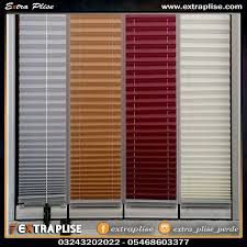 Cam balkon sistemine sahip olanların çoğunlukla bu perdeyi taktırmasından kaynaklı olarak ismi türkiye'de daha çok cam balkon perdesi olarak bilinmektedir. Plise Perde Perde Balkon Ev Dekorasyonu