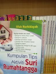 Perbelanjaan rumah didapati dari hasil suami mereka yang keluar bekerja. Kumpulan Tips Aktiviti Suri Rumahtangga Books Stationery Books On Carousell