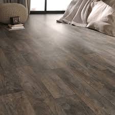 Revetement Sol Pvc Funtex Factory Pecan 4 M Vendu A La Coupe Avec Images Revetement Sol Sol Pvc Revetement