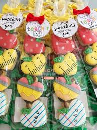 Pin By Sydney Bauer On Cookie Decorating Sugar Cookie Designs Creative Cookies Cookies
