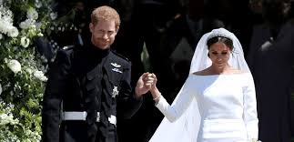 Avid meghan markle fans might soon be able to see the duchess of sussex's famous givenchy wedding gown up close and according to people, more than 350,000 spectators flocked to see kate's wedding dress on display in the first six weeks. Meghan Markle S Wedding Dress Is On Display At Windsor Castle With A Sweet Personal Touch