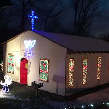 The lights are even synchronized to christmas music (tune to 106.9fm). A Guide To The Christmas Light Up Celebration Getting To Know Pittsburgh