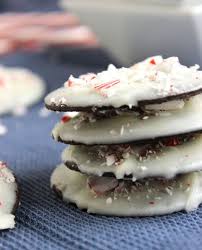 No Bake Peppermint Bark Cookies Video The Suburban Soapbox Recipe Peppermint Bark Cookie Chocolate Wafer Cookies Peppermint Recipes